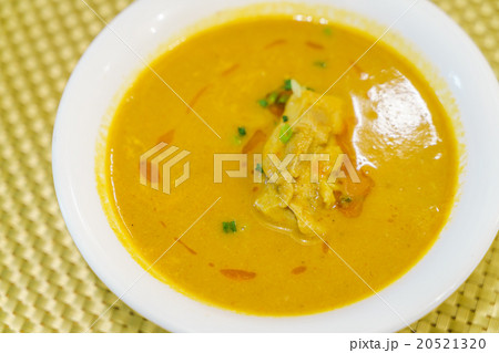 Japanese food style curry with rice 20521320