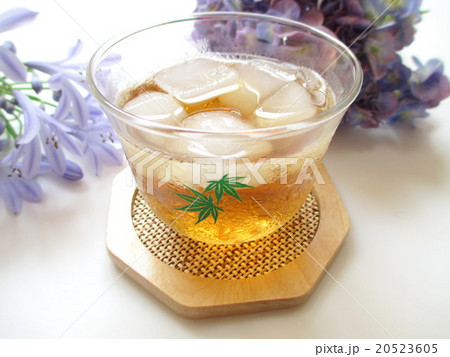 冷たい麦茶 20523605