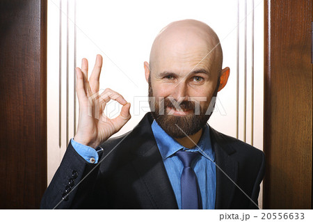 businessman victory gesture portrait businessman victory gesture portrait 20556633