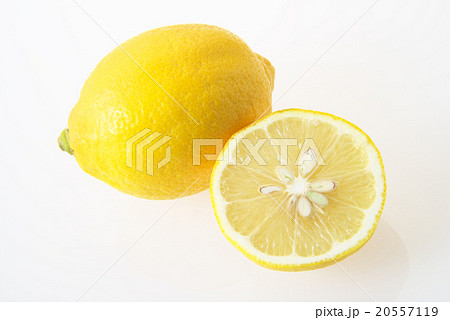 国産レモン （瀬戸内レモン）-広島県尾道市瀬戸田の写真素材 [20557119