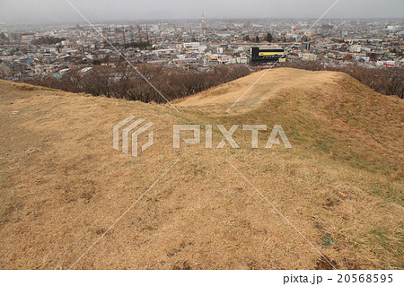 国史跡 弘法山古墳(後方部墳頂南東からの前方部) 国史跡 弘法山古墳(後方部墳頂南東からの前方部) 20568595