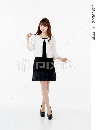 20代女性 20569629