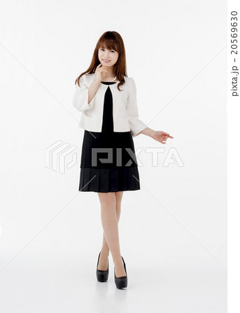 20代女性 20569630