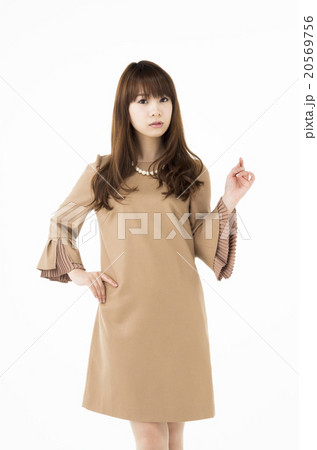 20代女性 20代女性 20569756
