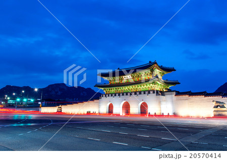 Gyeongbokgung palace at night in Seoul, Korea. 20570414