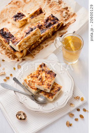 Appetizing cottage cheese pie with raisins Appetizing cottage cheese pie with raisins 20600129