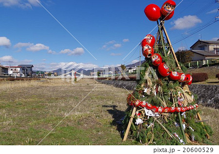 信州 松本地方のどんと焼きのやぐら 小正月の行事 三九郎 民間伝承行事 信州 松本地方のどんと焼きのやぐら 小正月の行事 三九郎 民間伝承行事 20600529
