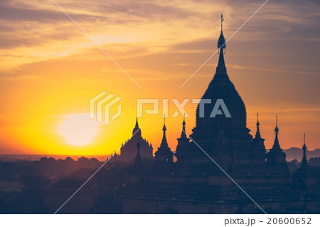 Buddhist Temples at Bagan Kingdom, Myanmar Buddhist Temples at Bagan Kingdom, Myanmar 20600652