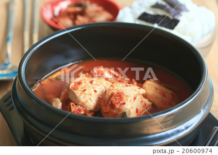 kimchi soup - korean food 20600974