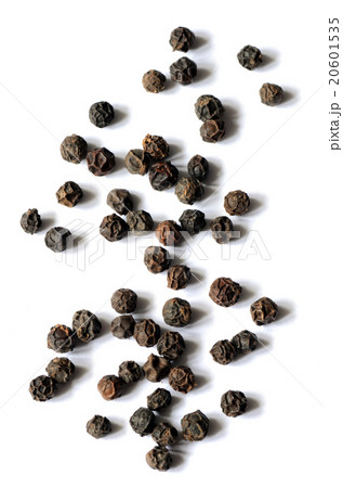 Close-up of black peppercorns 20601535