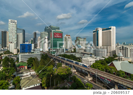 BANGKOK, THAILAND - AUG 6 : Sky train running and traffic jam wi 20609537