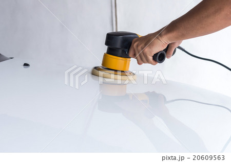 Polishing the white car with reflection, car care concept 20609563