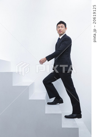 ビジネスマン 20619125