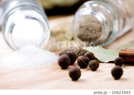 spices on wooden background spices on wooden background 20623893