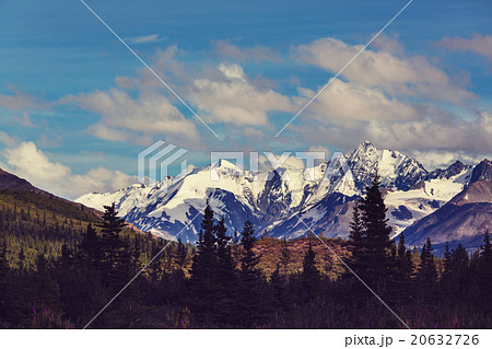 Mountains on Alaska 20632726