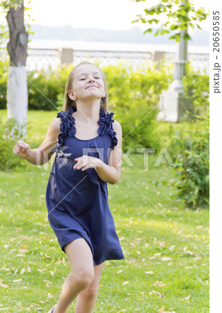 Caucasian cute girl with blond hair 20650585