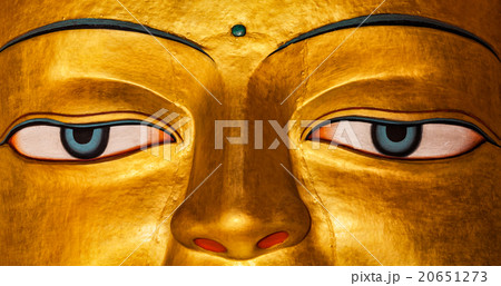 Sakyamuni Buddha statue face close up 20651273