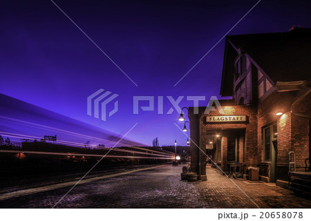 Night Train （電車） 20658078