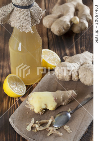 Ginger and lemon syrup 20667463