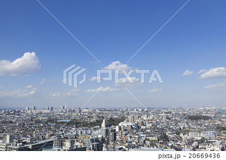東京都市風景　全景　練馬区　板橋区　大空　住宅街　広角　青空と雲　汎用 20669436