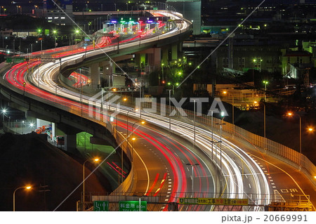 夜の高速道路 20669991