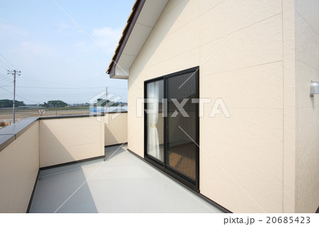 住宅　広い　2Fバルコニー　イメージ　施工例 20685423