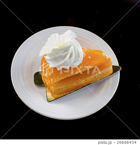 orange cake 20686434