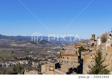 view of Orvieto and Val di Chiana 20691909