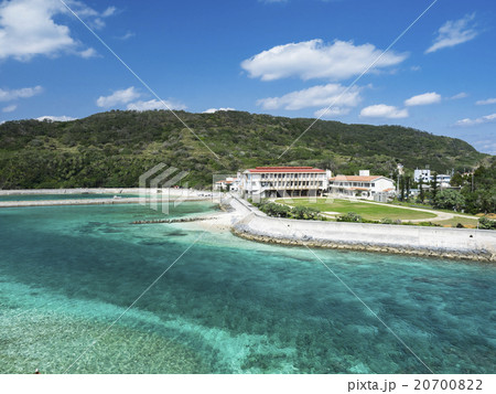 慶良間諸島・慶留間島の美しい海と学校 20700822