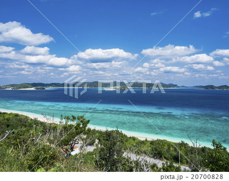 慶良間諸島・阿嘉島の美しい海(ニシハマビーチ) 20700828