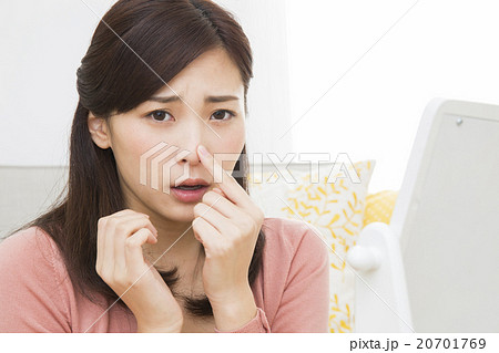 ビューティーイメージ　若い女性 20701769