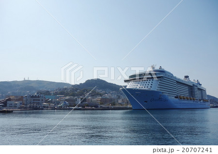 斜面都市と豪華客船 20707241
