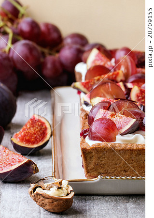 Tart with Grapes and Figs Tart with Grapes and Figs 20709155