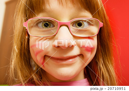 Little girl with the face painted Little girl with the face painted 20710951