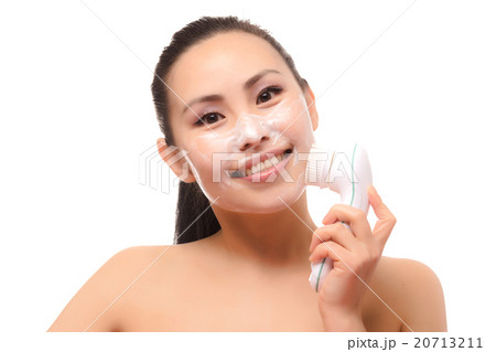 Portraite of a beautiful woman Portraite of a beautiful woman 20713211