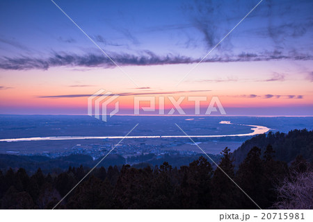 庄内平野の夕暮れ 庄内平野の夕暮れ 20715981