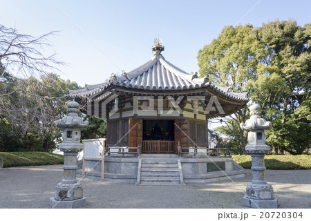 蓮華院誕生寺の奥之院開山堂 蓮華院誕生寺の奥之院開山堂 20720304