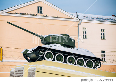 Old soviet tank like monument in Gomel, Belarus Old soviet tank like monument in Gomel, Belarus 20729444