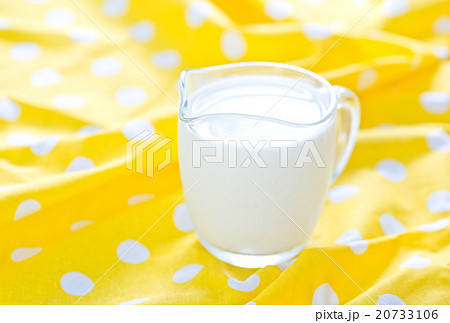 fresh milk fresh milk 20733106
