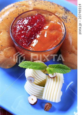 Sweet breakfast or snack Sweet breakfast or snack 20746914