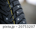 New studded tire 20753207
