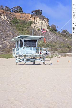 Lifeguard tower on a beach, California, USA 20753293