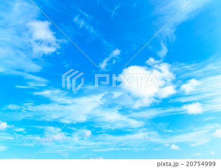 clouds in the blue sky 20754999