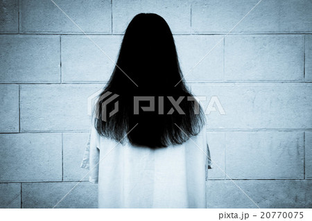 Horror scene of a scary woman 20770075