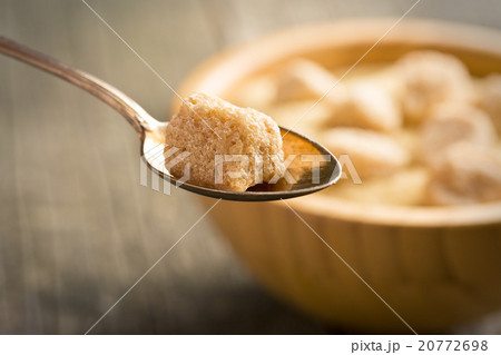 unrefined cane sugar in spoon unrefined cane sugar in spoon 20772698