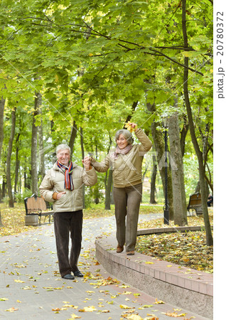 couple having fun 20780372