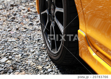 車のタイヤ 20783766
