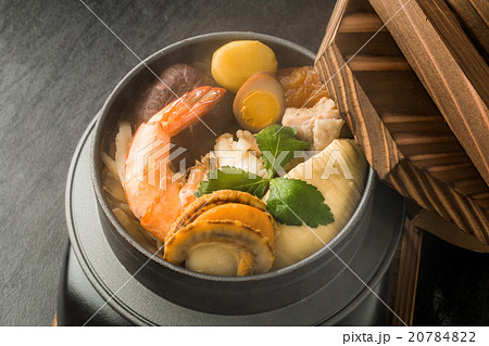 一般的な釜めし　Pot meal(kamameshi)japanese food 20784822