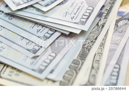 One hundred US dollars banknotes One hundred US dollars banknotes 20786644