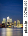 London, Canary Wharf (blue hour) 20790199